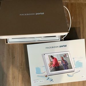 New, open package Facebook Portal